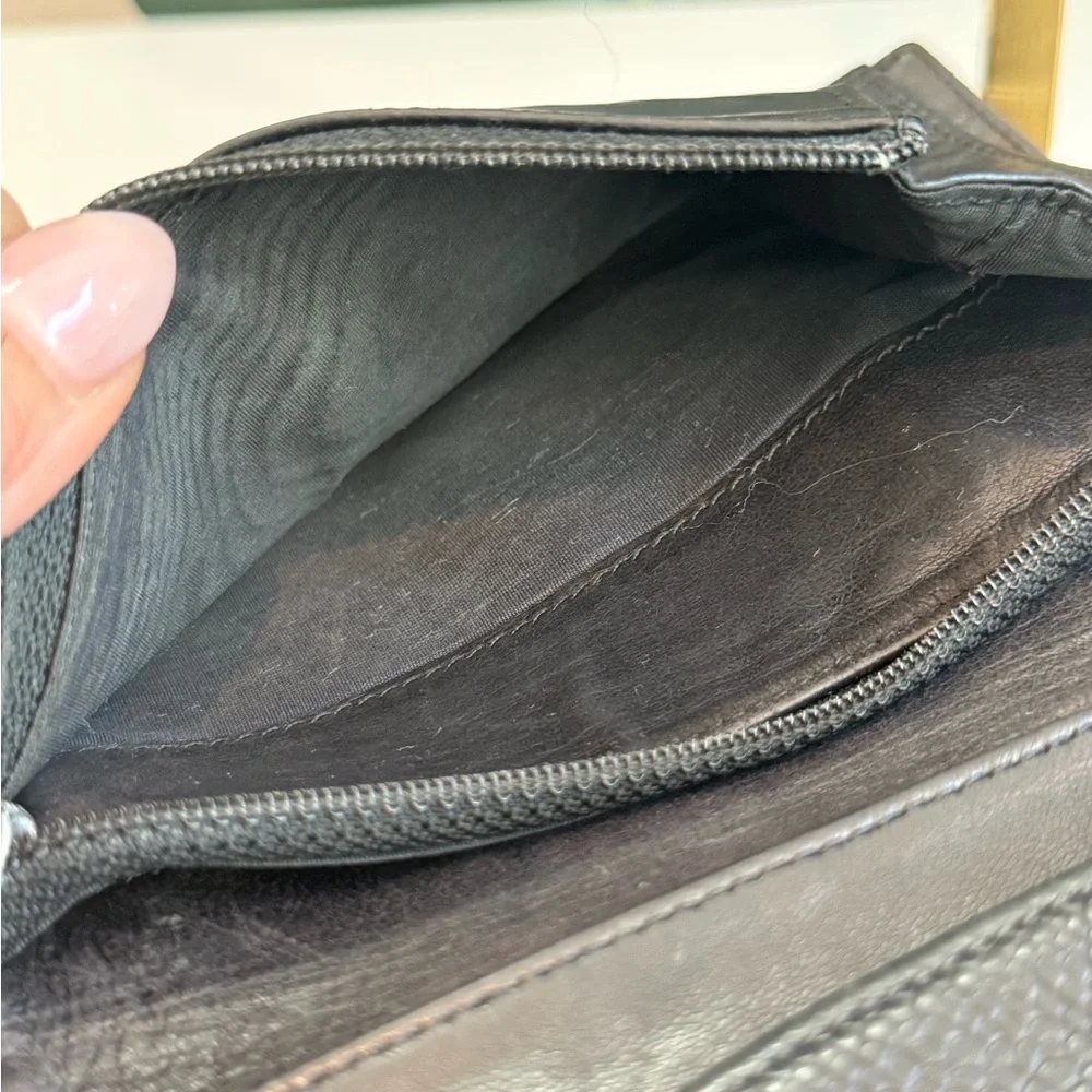 Chanel ‘Classic Flap wallet’ - Picture 12 of 16